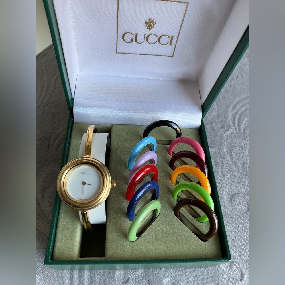 GUCCI interchangeable bezel watch set🔥🔥🔥 - image 1